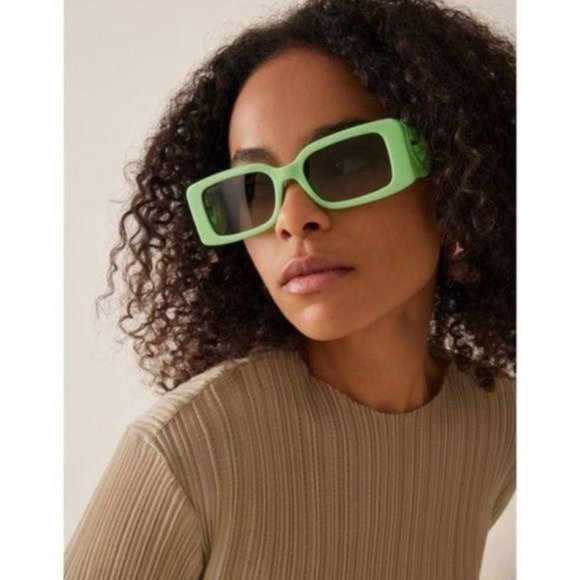 NEWEST GUCCI GG1325S 004 GREEN SUNGLASSES - Picture 1 of 13